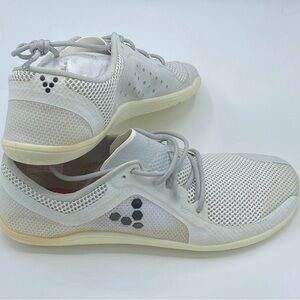 Vivo Barefoot sneakers size 7.5. Primus Lite L. White/Flame Orange Mesh.
